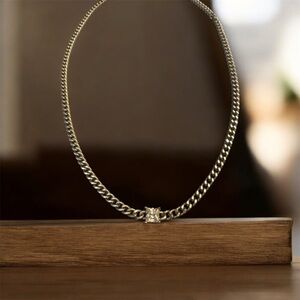 Elegant silver Chain Necklace